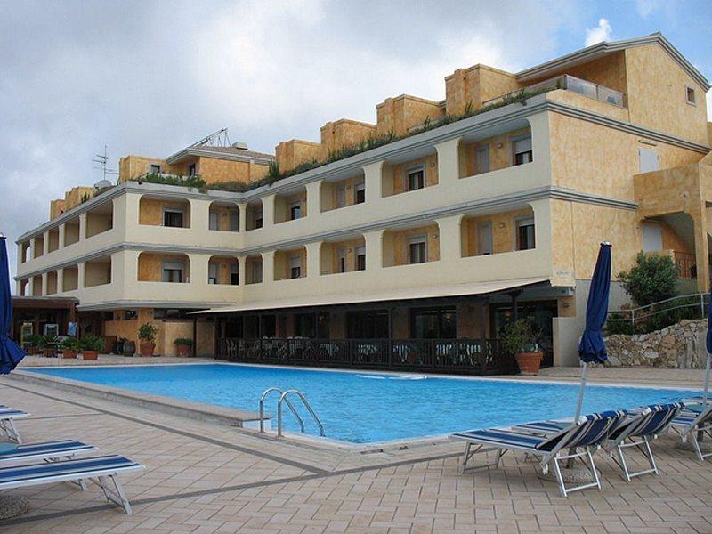 Borgo Saraceno Hotel-Residence Санта-Тереза-Галлура Экстерьер фото