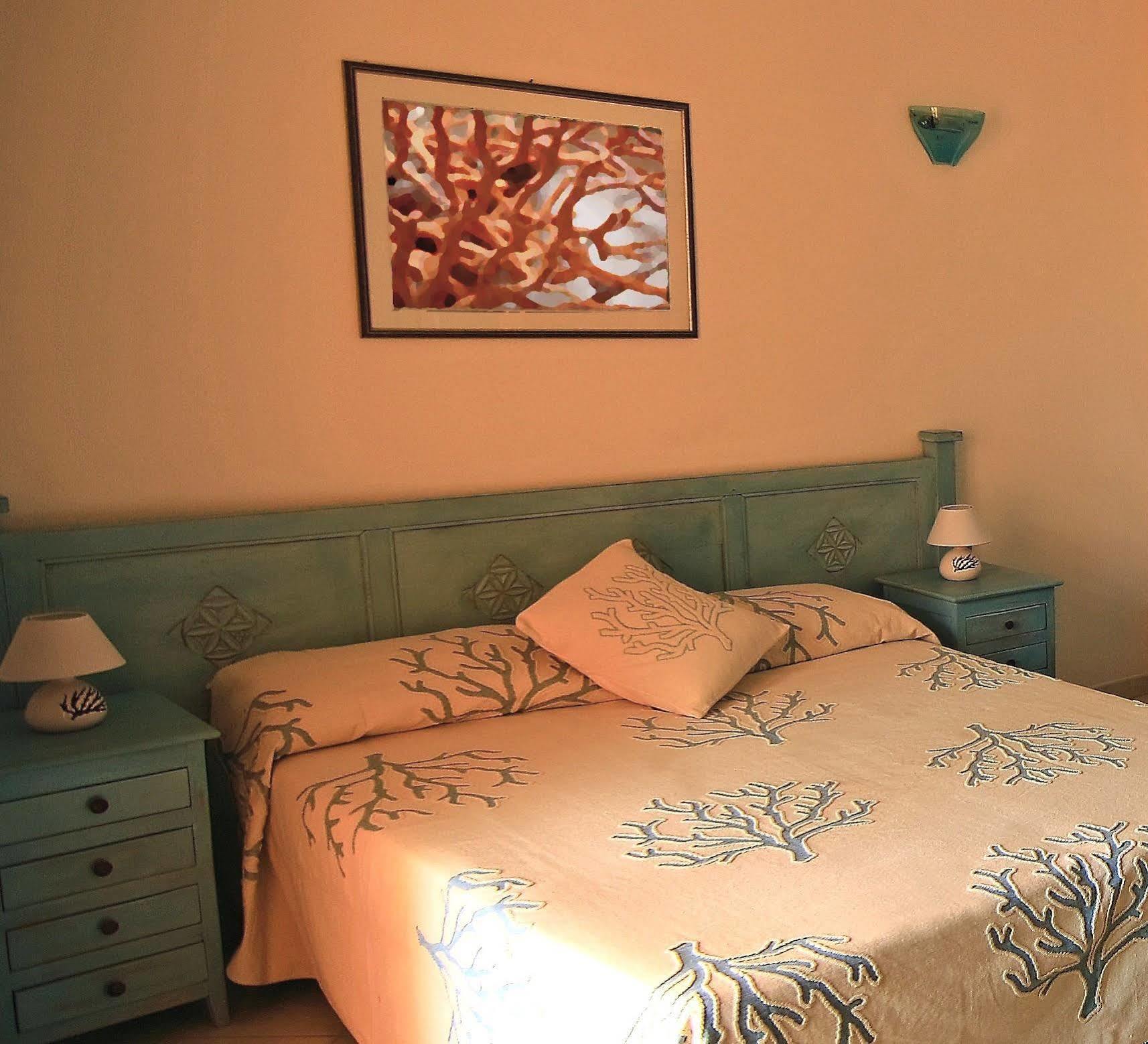 Borgo Saraceno Hotel-Residence Санта-Тереза-Галлура Экстерьер фото