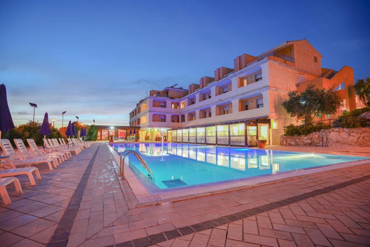 Borgo Saraceno Hotel-Residence Санта-Тереза-Галлура Экстерьер фото