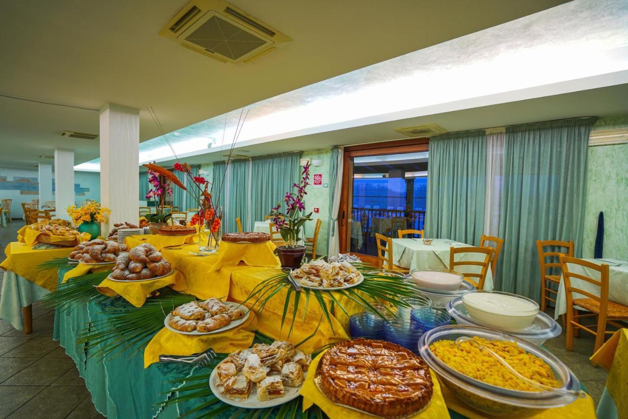 Borgo Saraceno Hotel-Residence Санта-Тереза-Галлура Экстерьер фото