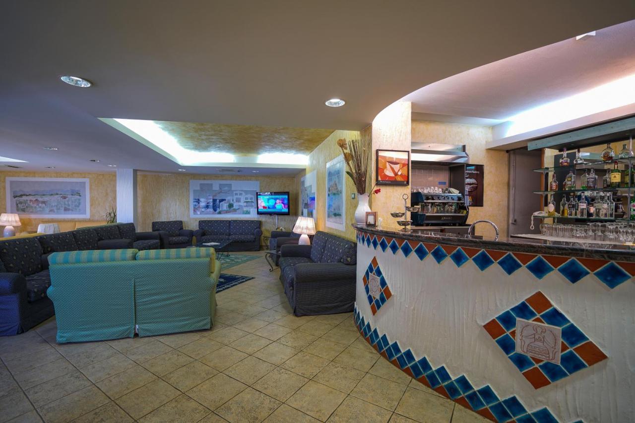 Borgo Saraceno Hotel-Residence Санта-Тереза-Галлура Экстерьер фото